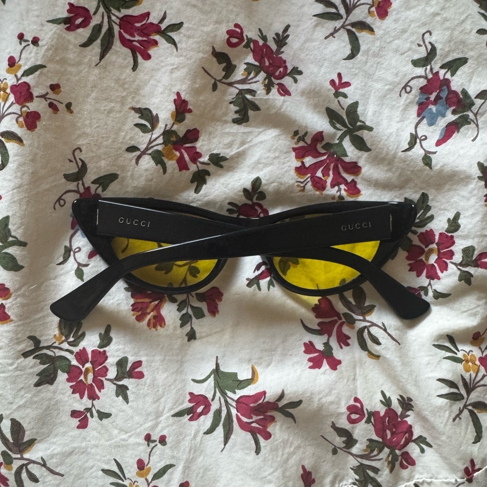 Gucci Cat Eye Sunglasses - Picture 2 of 7